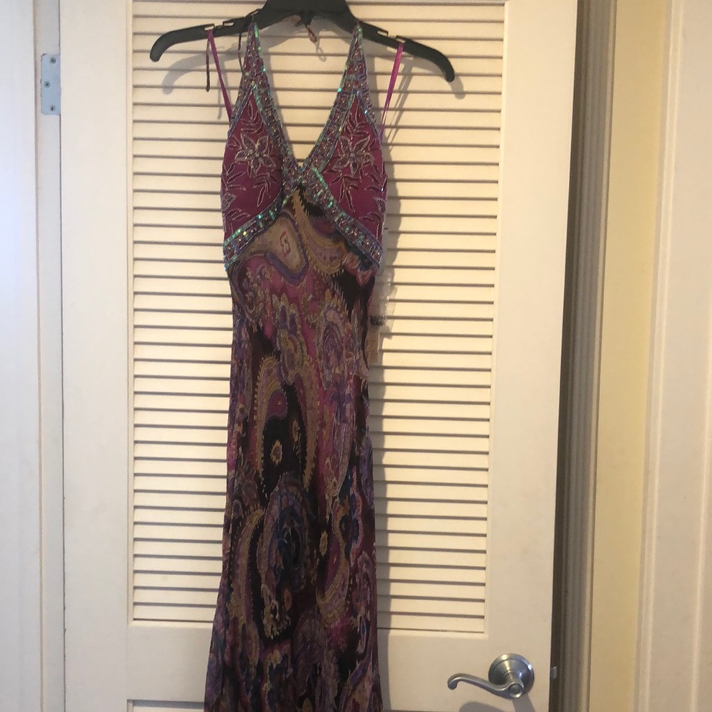 I SSUE 100% Silk  Backless Dress
*Please Note - PRICING IS NOT NEGOTIABLE - Picture 2 of 7